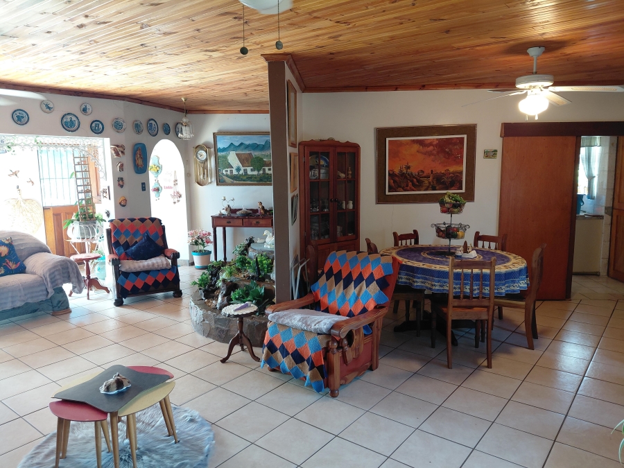 4 Bedroom Property for Sale in Bothasrus Eastern Cape